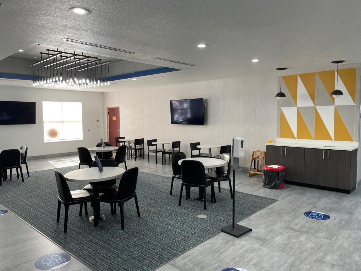 La Quinta By Wyndham Tampa Central Luaran gambar