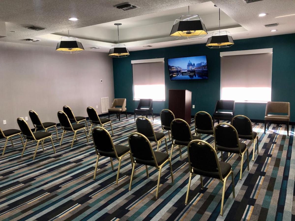 La Quinta By Wyndham Tampa Central Luaran gambar
